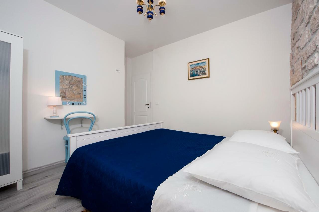 Apartment Babbo Ровінь Екстер'єр фото